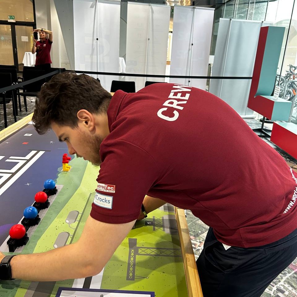 Henadii Chalyi at a robotics competition